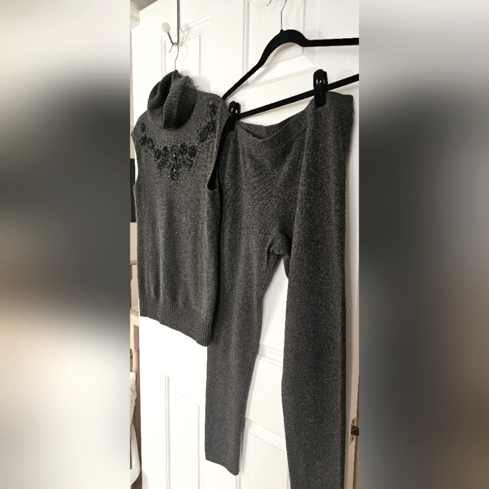 Cashmere Saks fifth Ave set
